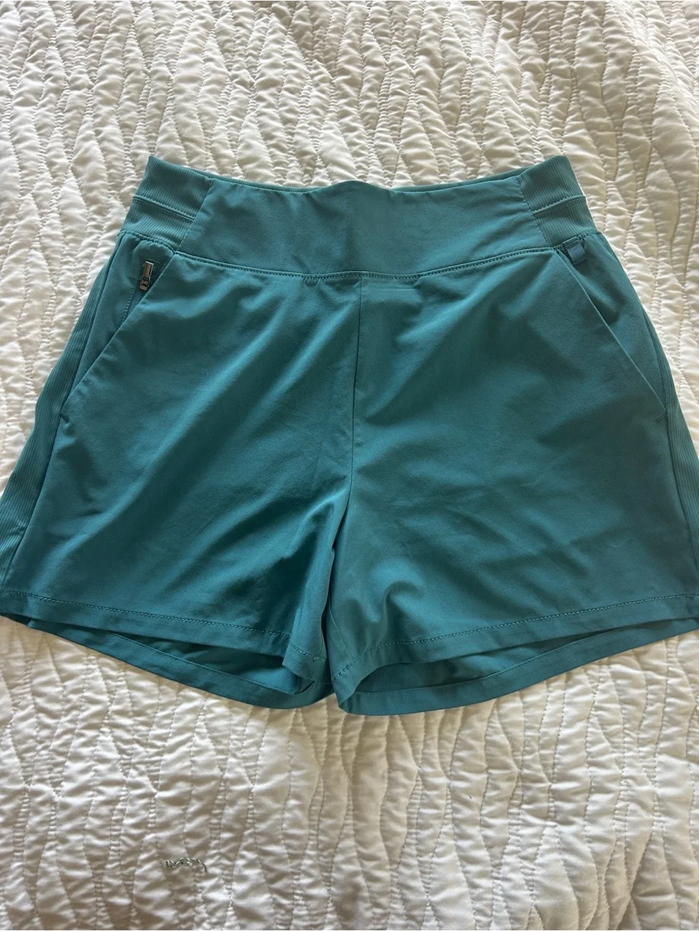 Athleta Brooklyn Mid-rise 4” inseam. Shorts, multiple sizes, Teal Sz 18 - Picture 3 of 11
